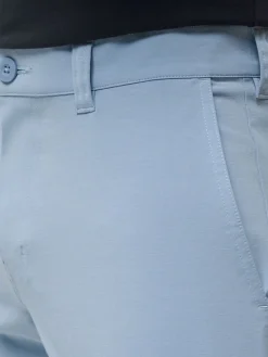 TravisMathew Tech Chino 8-Inch Short - Ash Blue